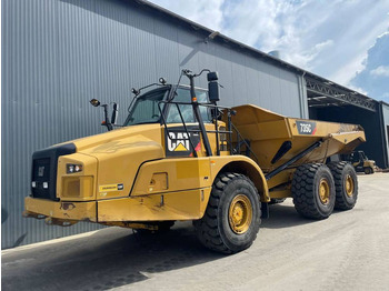 Tombereau articulé CATERPILLAR