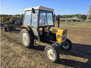 Tracteur agricole URSUS