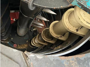 Presse à balles cubiques Case IH 540: photos 3 Presse à balles cubiques Case IH 540: photos 3