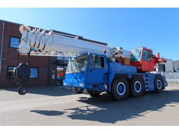 Grue tout-terrain LIEBHERR LTM 1050/1