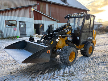 Chargeuse sur pneus JCB 403