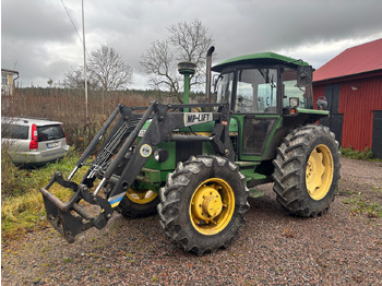 Tracteur agricole JOHN DEERE 2140