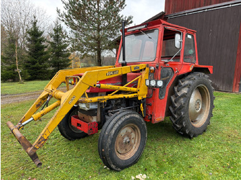 Tracteur agricole MASSEY FERGUSON 100 series