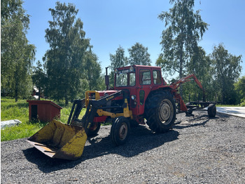 Tracteur agricole MASSEY FERGUSON 100 series