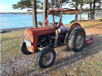 Tracteur agricole MASSEY FERGUSON