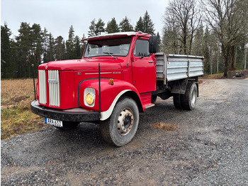 Camion plateau SCANIA