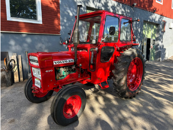 Tracteur agricole VOLVO