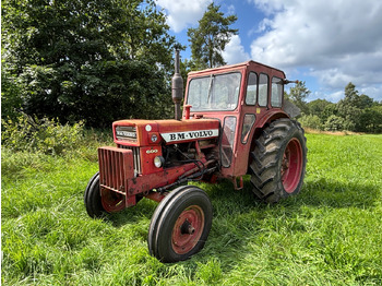 Tracteur agricole VOLVO
