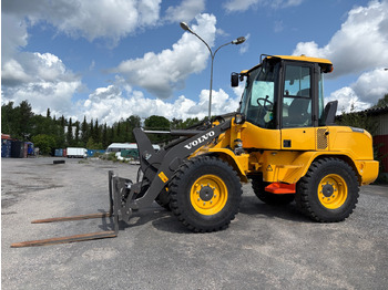 Chargeuse sur pneus VOLVO L30G