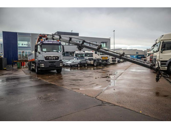 Camion plateau MAN TGS 35.440