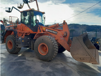 Chargeuse sur pneus DOOSAN DL300