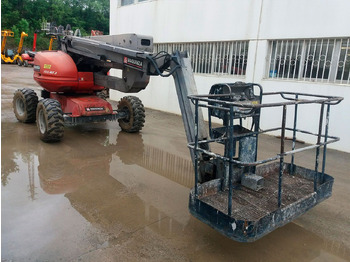 Nacelle articulée MANITOU 180 ATJ