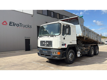 Camion benne MAN