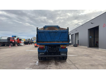 Camion benne MAN 35.414 (6 CYLINDER / 8X6 / BIG AXLES / STEEL SUSP. / LAMES / GRAND PONT): photos 5