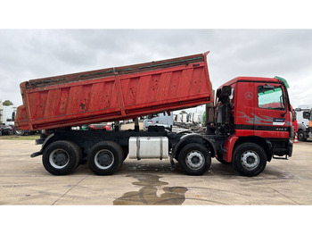 Camion benne Mercedes-Benz Actros 4143 (GRAND PONT / BOITE MANUELLE / LAMES / 8X4 / STEEL SUSP.): photos 4