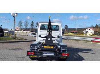 Camion ampliroll IVECO Daily 50c18