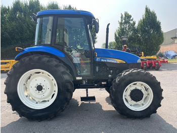 Tracteur agricole New Holland TD 90 D: photos 4 Tracteur agricole New Holland TD 90 D: photos 4