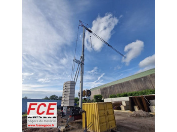 Grue à tour