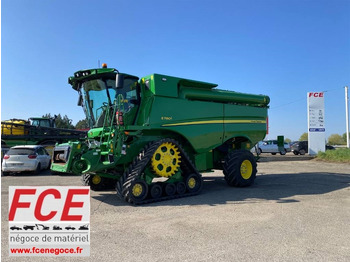 Moissonneuse-batteuse JOHN DEERE S780