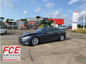 Voiture TESLA