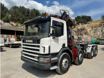 Camion ampliroll SCANIA 124