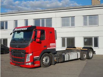Camion porte-voitures VOLVO FM 460