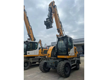 Pelle sur pneus LIEBHERR A 916
