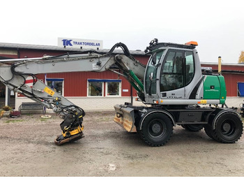Pelle sur pneus NEW HOLLAND
