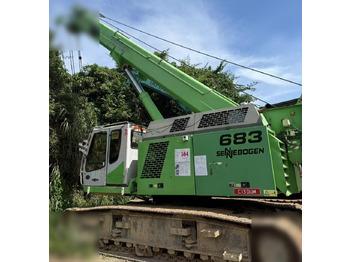 Grue sur chenilles SENNEBOGEN