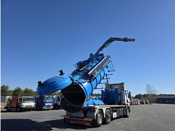 Camion hydrocureur SCANIA 1