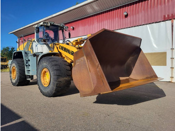 Chargeuse sur pneus LIEBHERR L 586