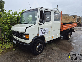 Camion plateau MERCEDES-BENZ