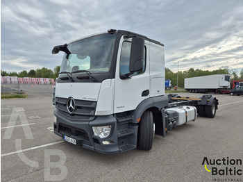 Châssis cabine MERCEDES-BENZ Actros 1843