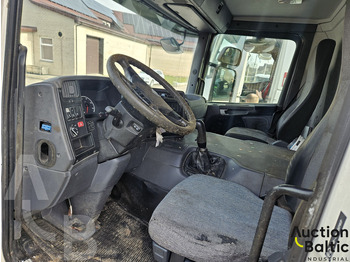 Camion citerne pour transport de lait Scania P 230: photos 5