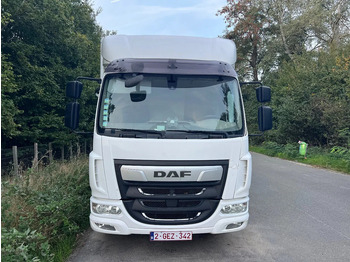 Camion fourgon DAF LF 230