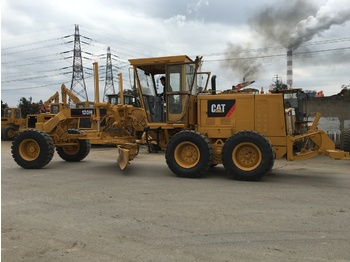 Niveleuse CATERPILLAR 120H