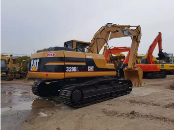 Pelle sur chenille CATERPILLAR 320B: photos 4