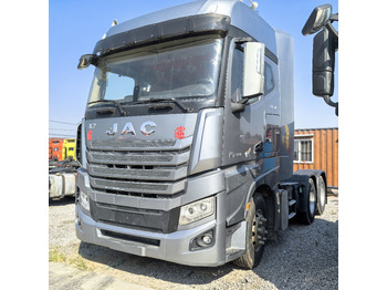 Tracteur routier JAC