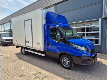 Fourgon grand volume IVECO Daily 35s18
