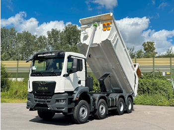 Camion benne MAN TGS