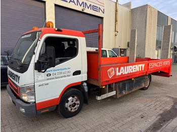 Camion porte-voitures MITSUBISHI
