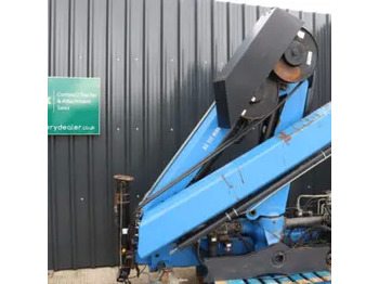 Grue auxiliaire HIAB