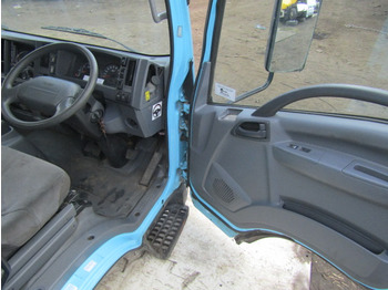 Cabine pour Camion ISUZU N75 CAB (2012): photos 3