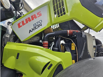 Tracteur agricole CLAAS Axion 870