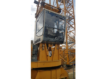 Grue à tour LIEBHERR