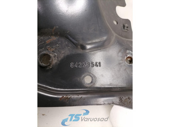Lumière/ Éclairage pour Camion Volvo Light bracket 84228541: photos 3