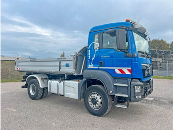 Camion benne MAN