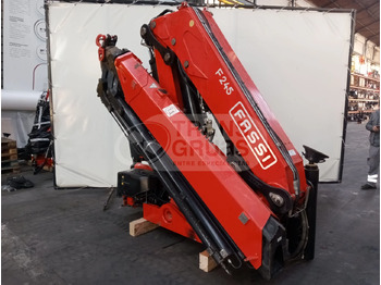 Grue auxiliaire FASSI