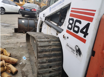 Chargeuse compacte sur chenilles Bobcat 864: photos 2