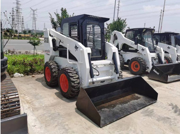 Mini chargeuse BOBCAT S130